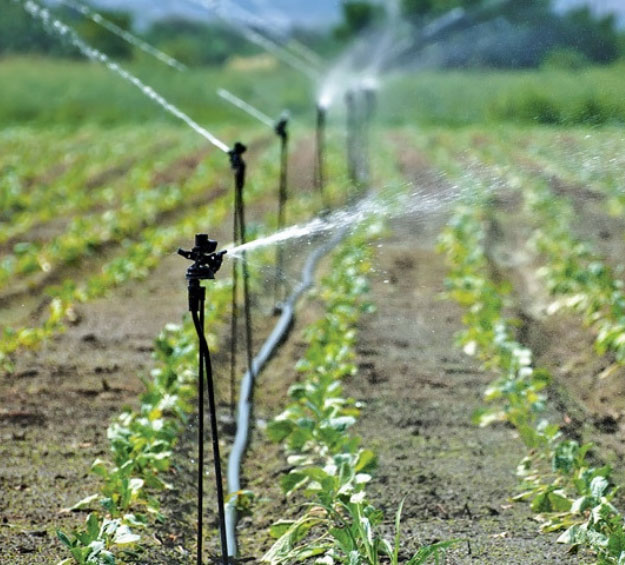 farm irrigation sprinklers